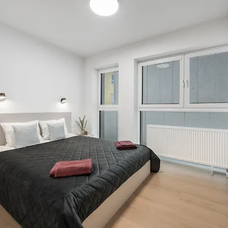 Apartamento Lam Cream Old Town Balcony & Ac