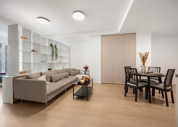 Lam Cream Old Town Balcony & Ac