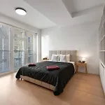 Lam Cream Old Town Balcony & Ac Апартаменты Братислава